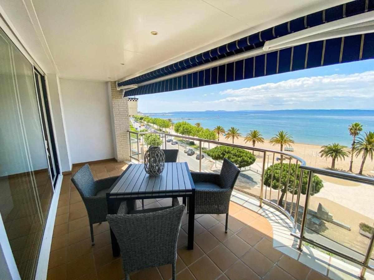 Casc Antic Sl Avda Rodhe Apartment